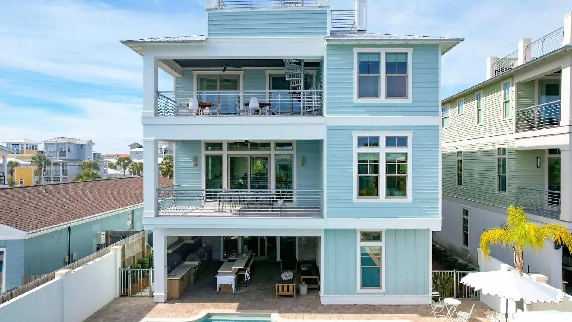 Monarch By Avantstay Breathtaking Estate W Beach Access Swim Up Bar Hot Tub Rooftop Views Destin Ferienhaus
