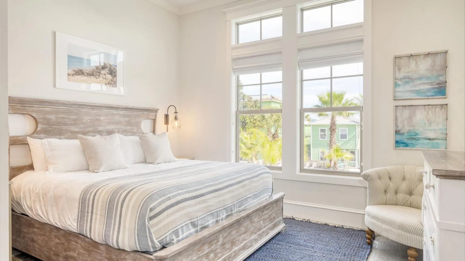 Monarch By Avantstay Breathtaking Estate W Beach Access Swim Up Bar Hot Tub Rooftop Views Destin USA