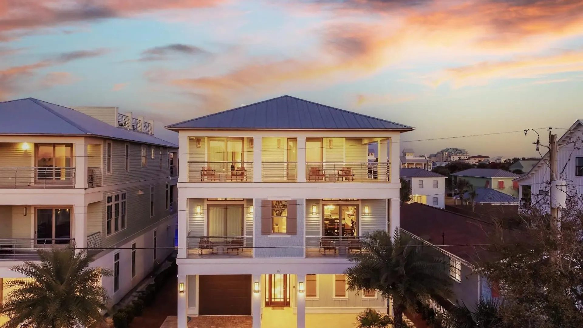Ferienhaus Monarch By Avantstay Breathtaking Estate W Beach Access Swim Up Bar Hot Tub Rooftop Views Destin