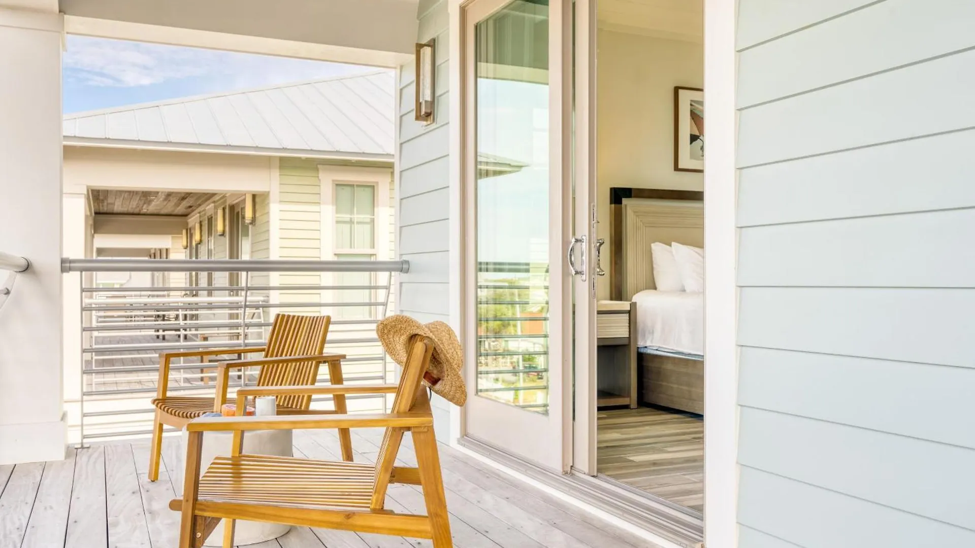 Monarch By Avantstay Breathtaking Estate W Beach Access Swim Up Bar Hot Tub Rooftop Views Destin Ferienhaus