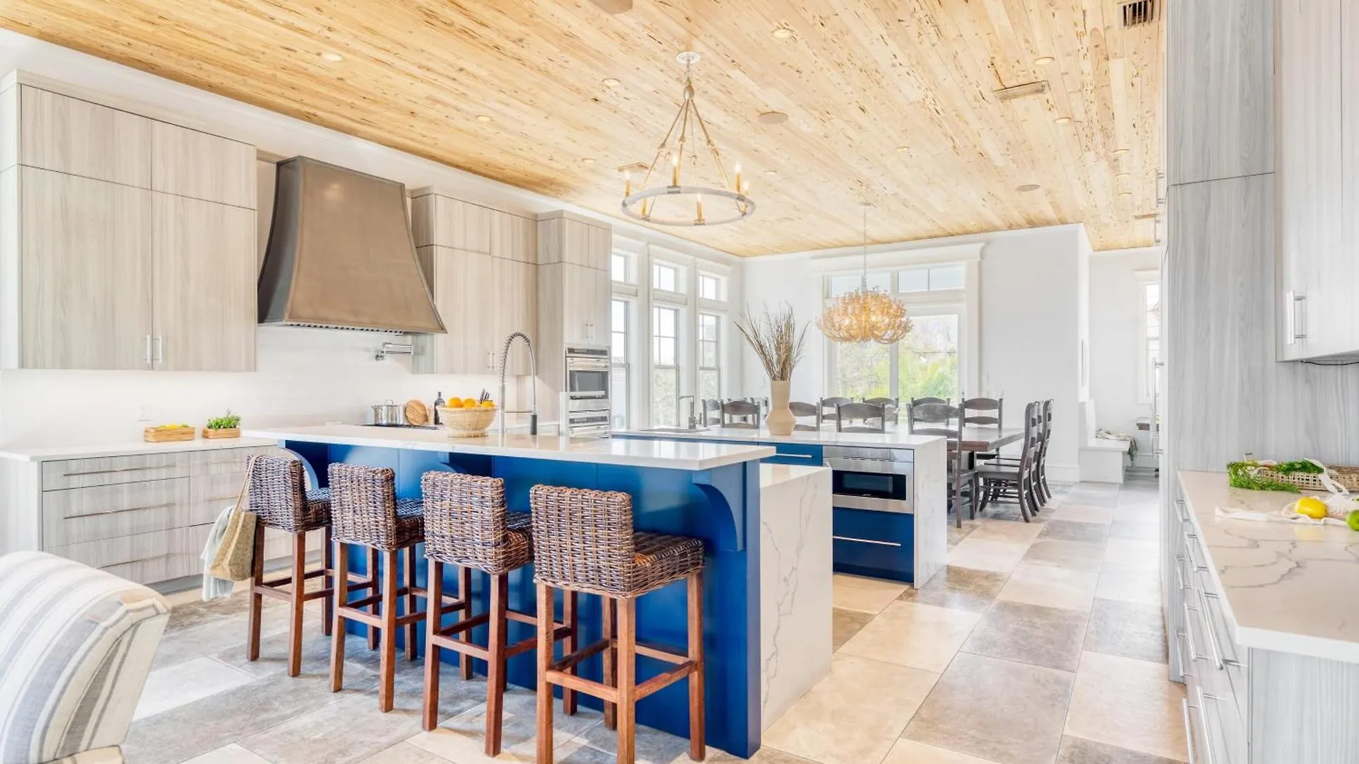 Monarch By Avantstay Breathtaking Estate W Beach Access Swim Up Bar Hot Tub Rooftop Views Destin
