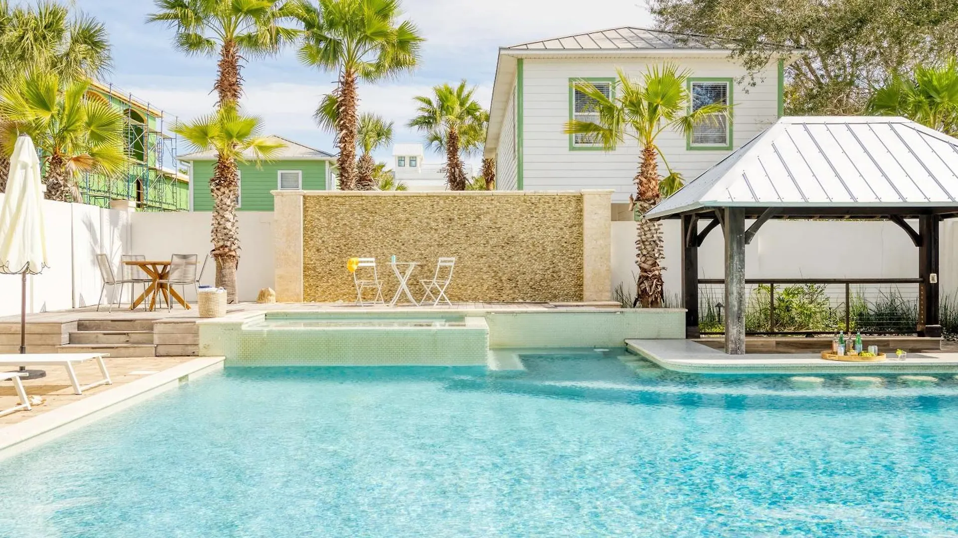 Monarch By Avantstay Breathtaking Estate W Beach Access Swim Up Bar Hot Tub Rooftop Views Destin 0*,  USA