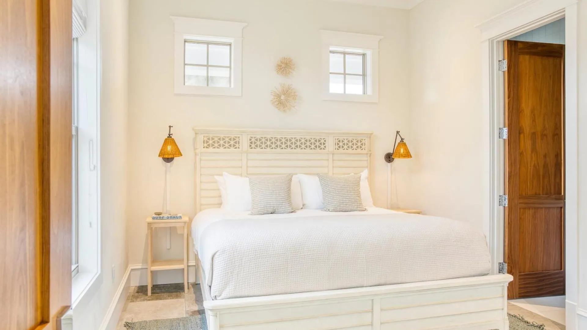 Monarch By Avantstay Breathtaking Estate W Beach Access Swim Up Bar Hot Tub Rooftop Views Destin Feriehus