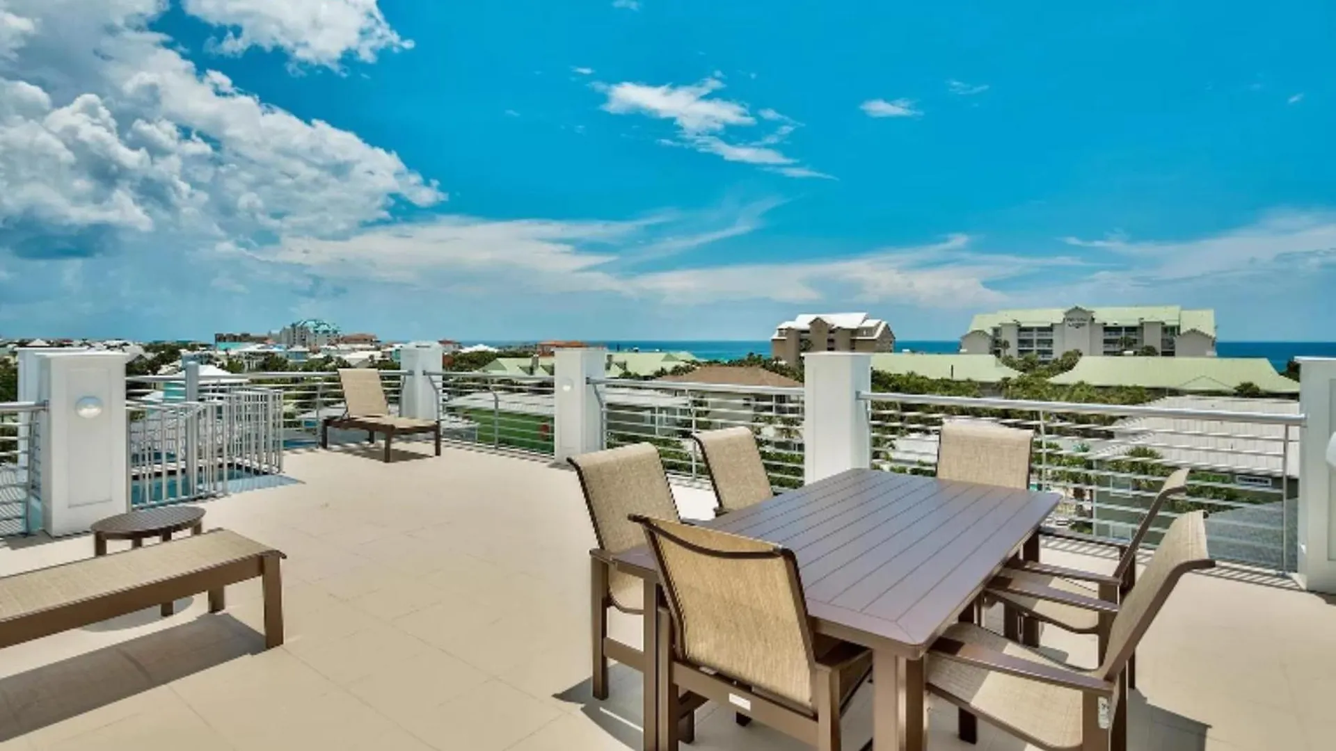 Monarch By Avantstay Breathtaking Estate W Beach Access Swim Up Bar Hot Tub Rooftop Views Destin 0*,