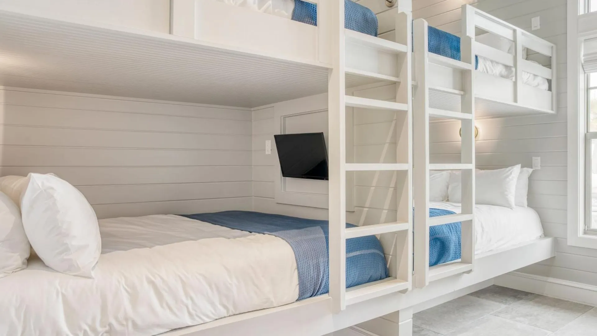 Monarch By Avantstay Breathtaking Estate W Beach Access Swim Up Bar Hot Tub Rooftop Views Destin 0*,
