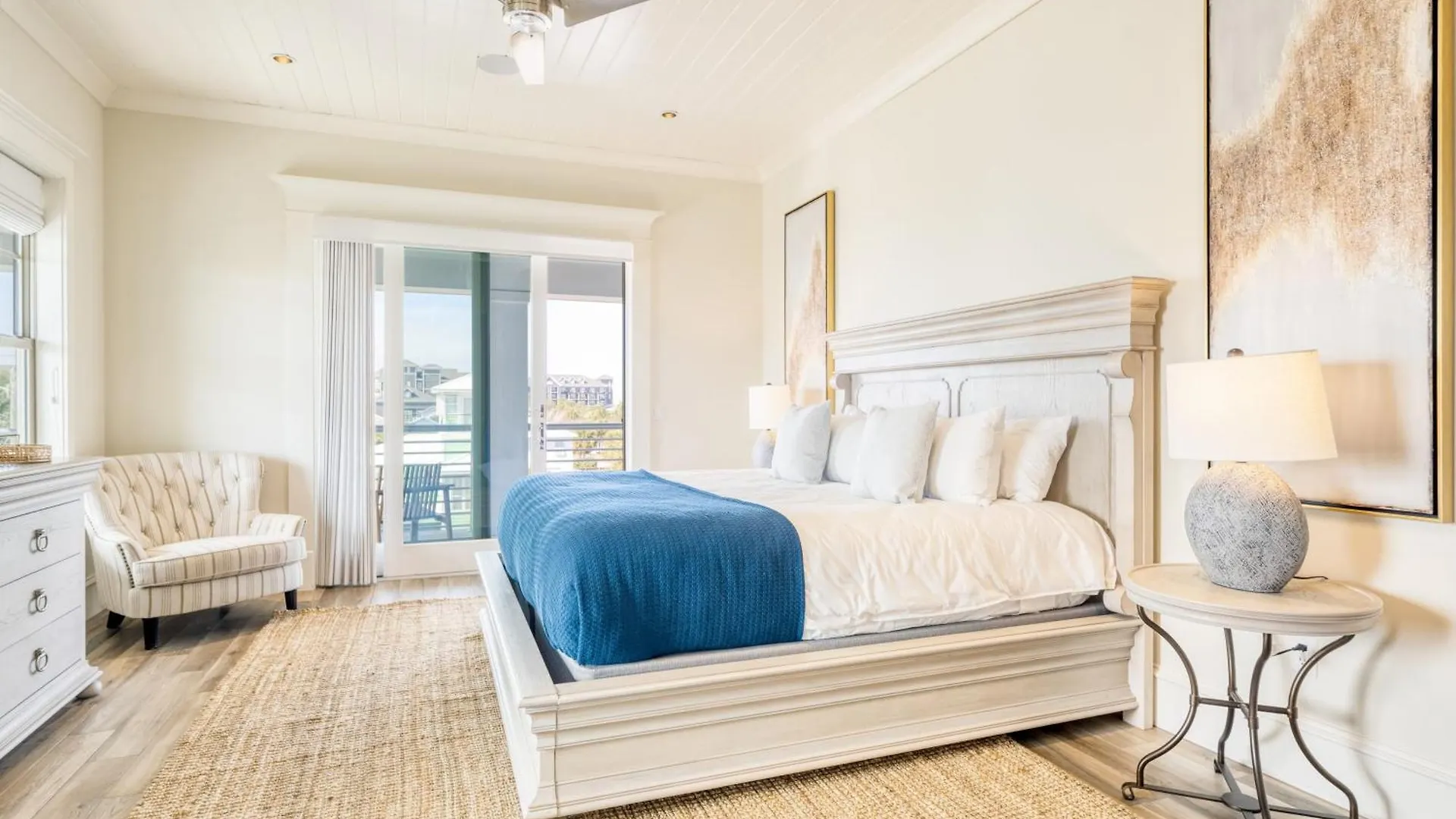 Feriehus Monarch By Avantstay Breathtaking Estate W Beach Access Swim Up Bar Hot Tub Rooftop Views Destin USA
